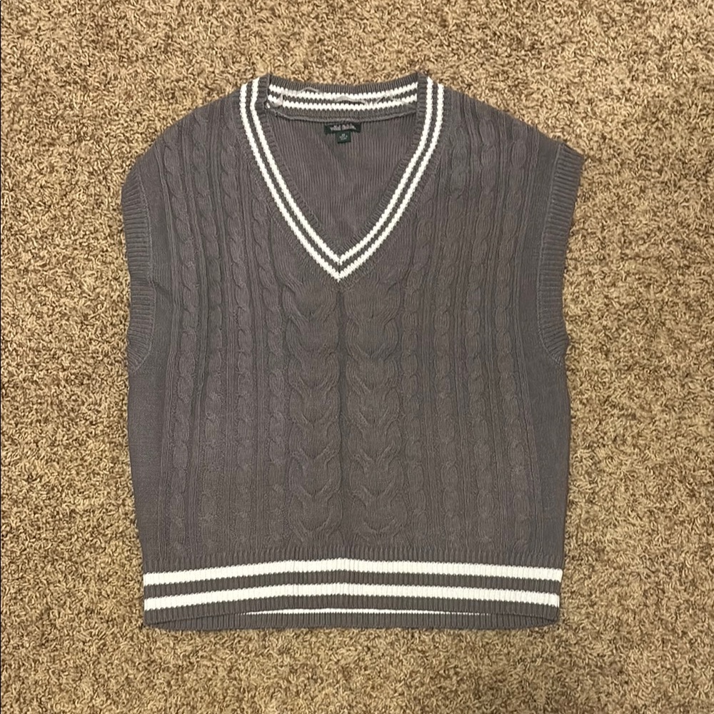 Wild Fable Gray Cable Knit Sweater Vest